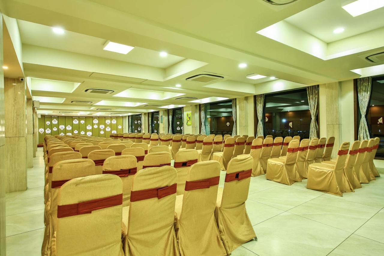Fabhotel Flora Vastral Ahmedabad Ngoại thất bức ảnh